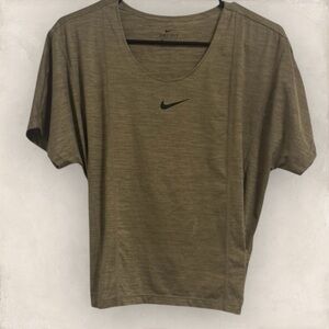 Nike Women's Dri Fit Crew Neck‎ Short Sleeve Olive Tee oversized Workout Gym
